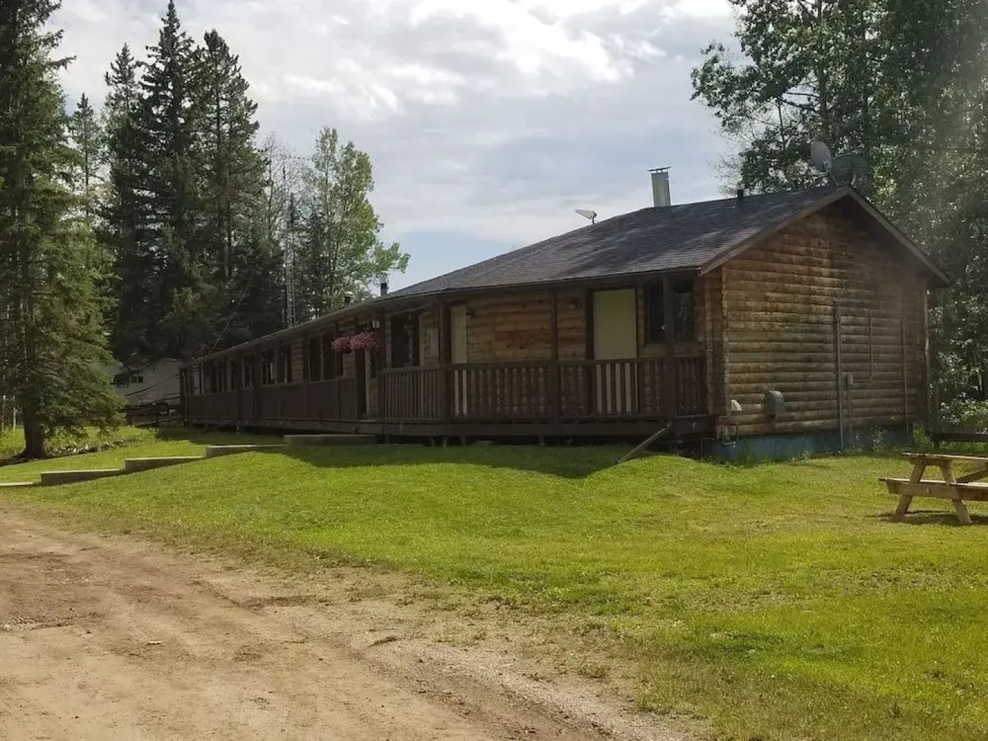 Schott’s Lake Conference & Resort