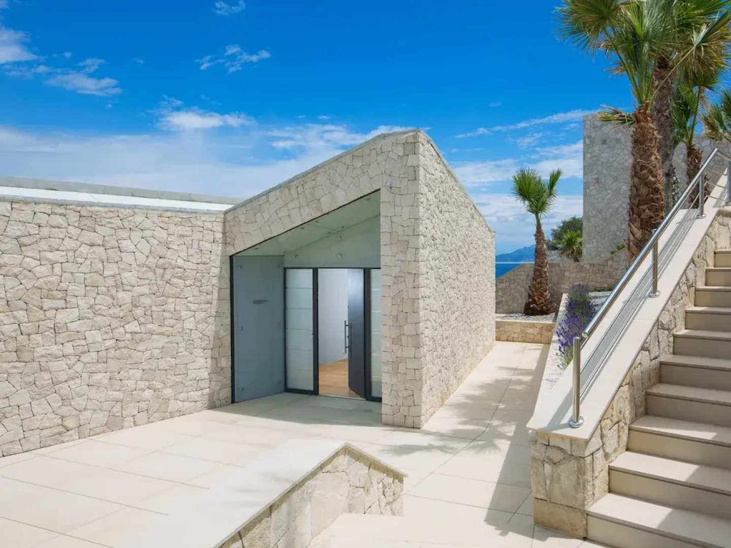 Beach Villa in Korcula with Pool, Sauna & Hot Tub