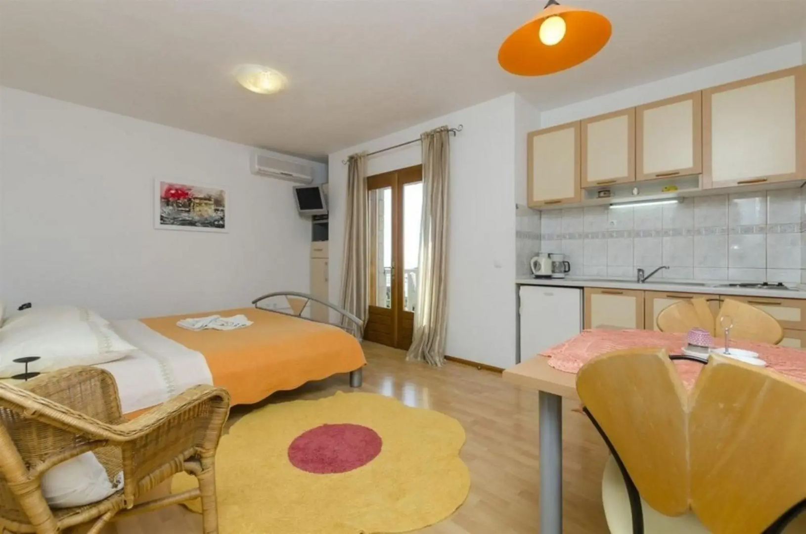 Studio apartment Lemar - parking and barbecue: SA3 Bol, Island Brac