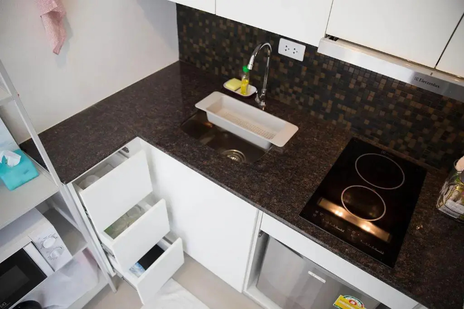 Mosaic Condominium by Malai