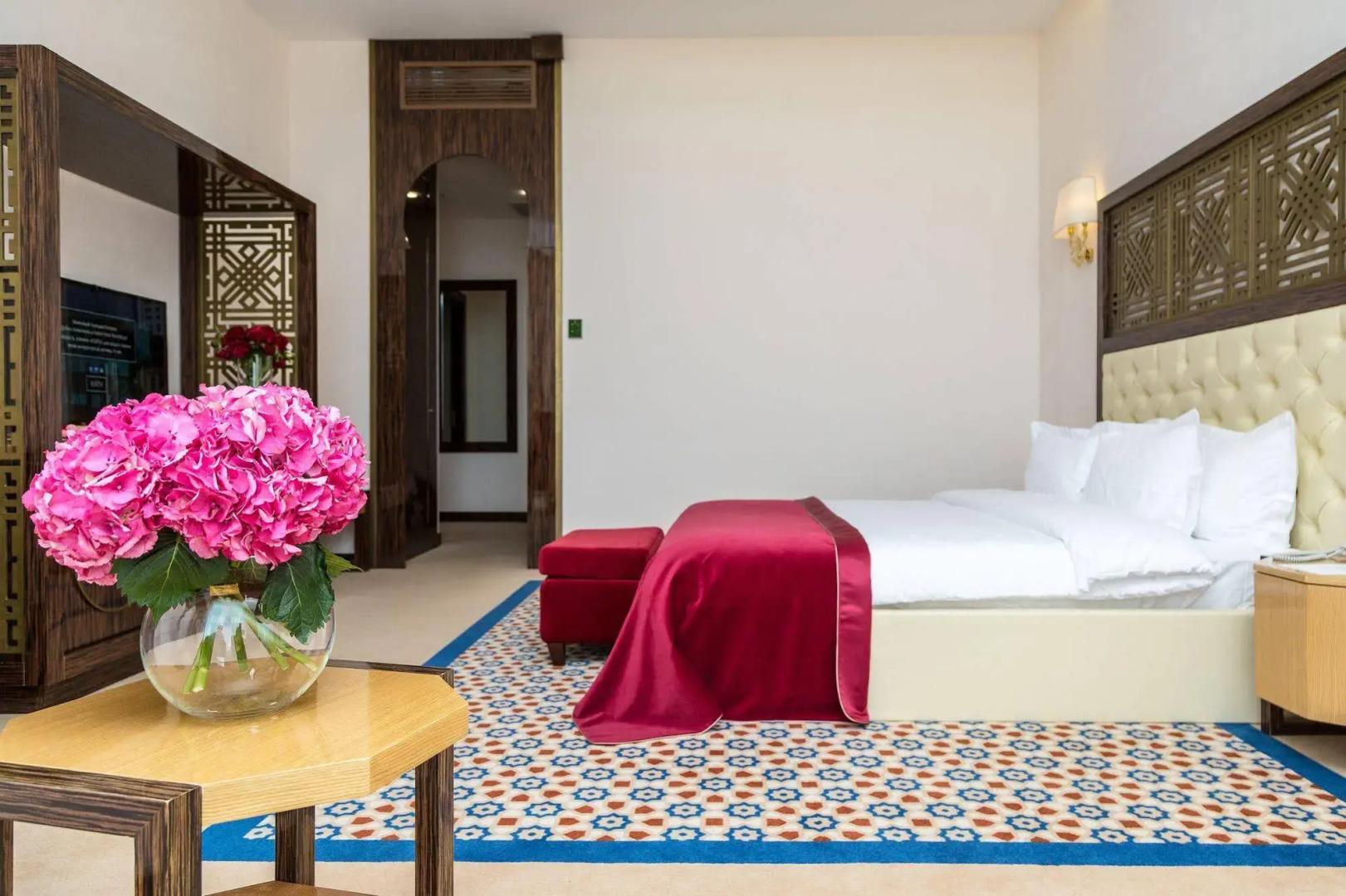 Отель KADORR Hotel Resort & Spa