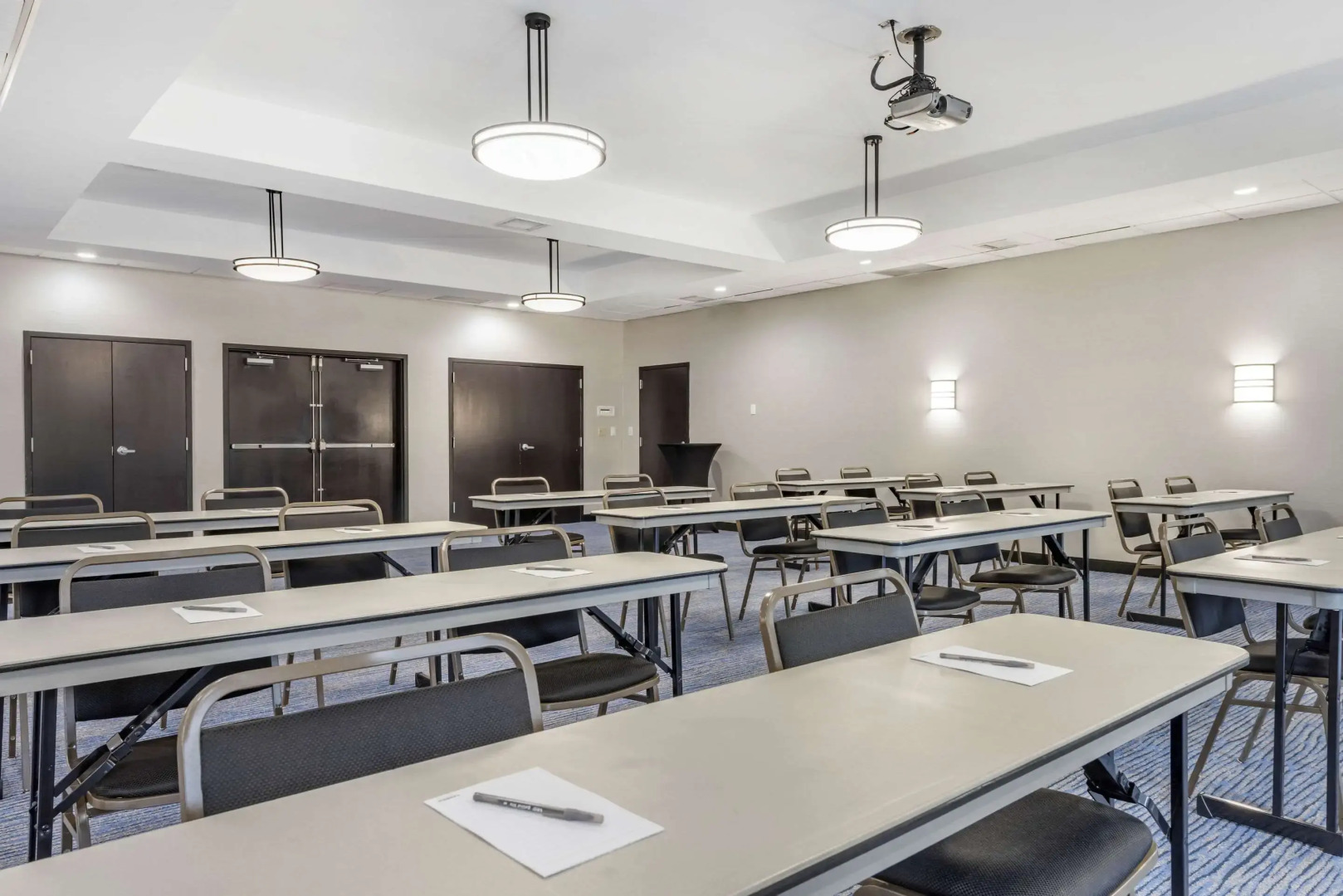 Cambria Hotel Minneapolis Maple Grove