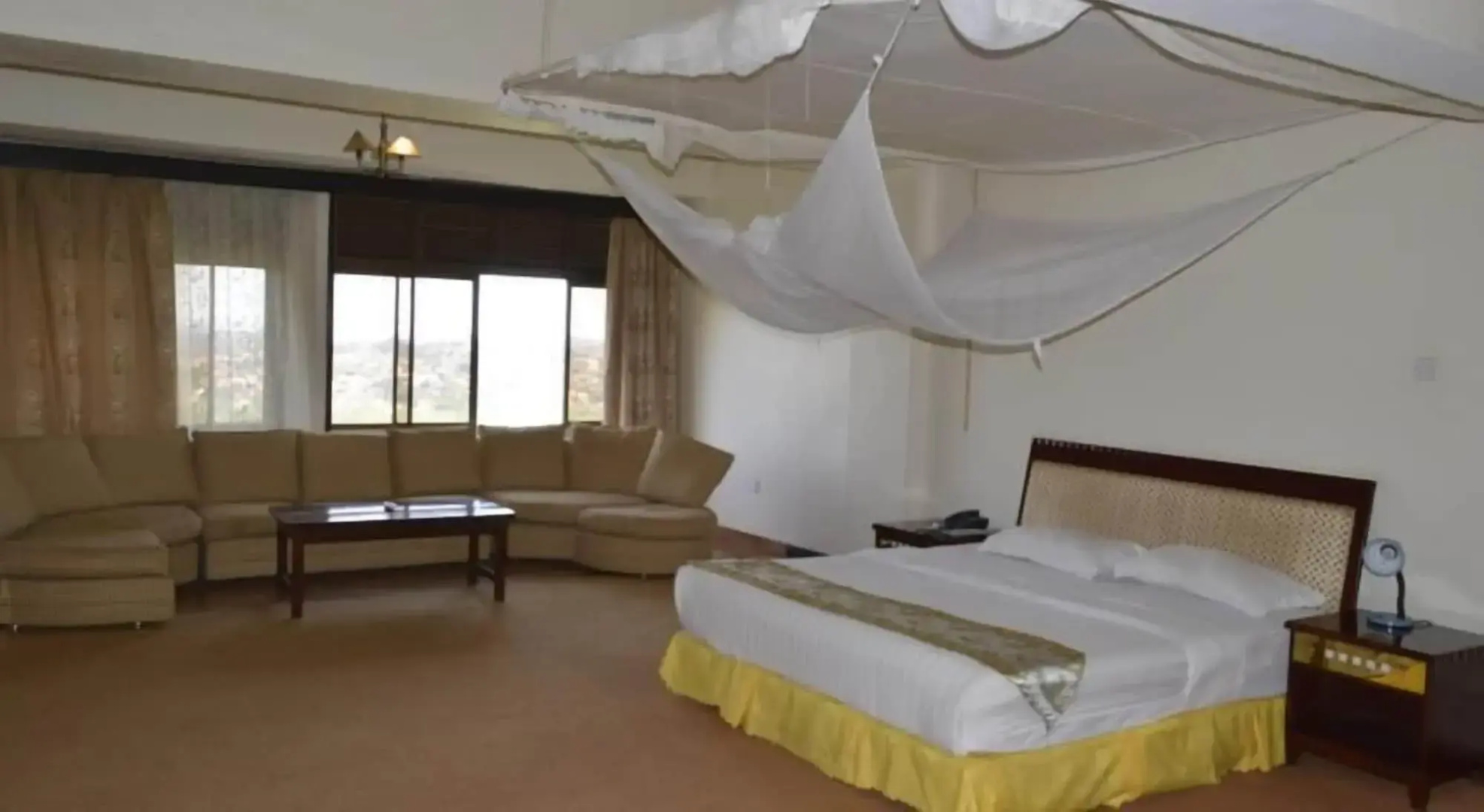 International hotel 2000