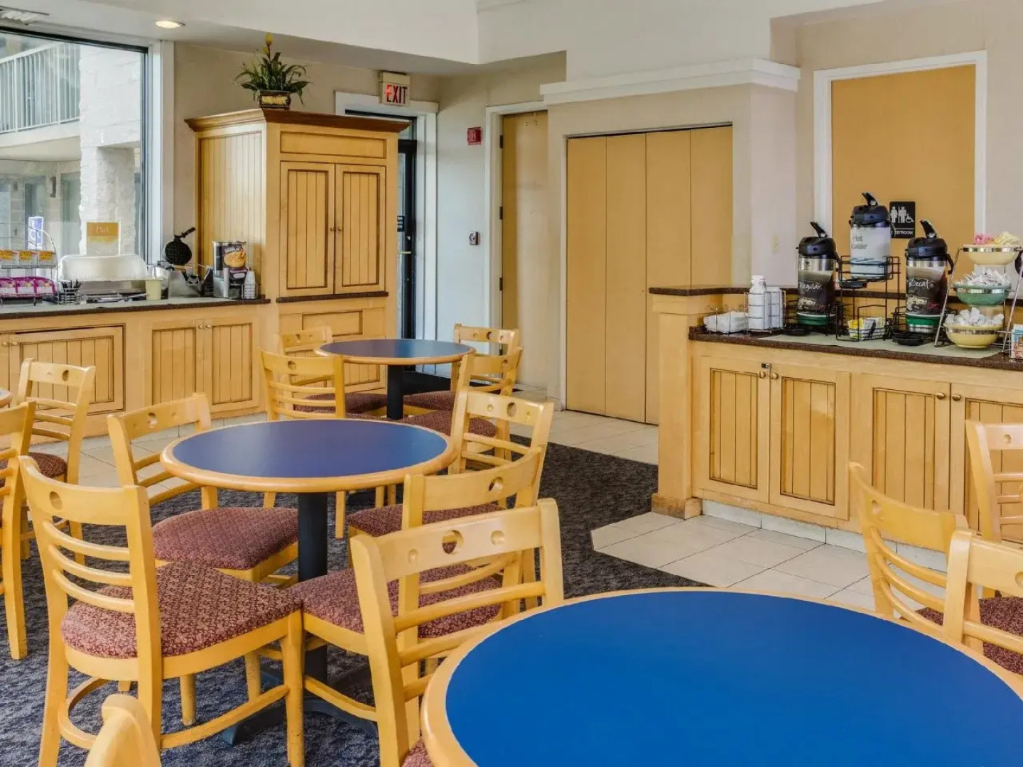 Econo Lodge Naval Station Norfolk