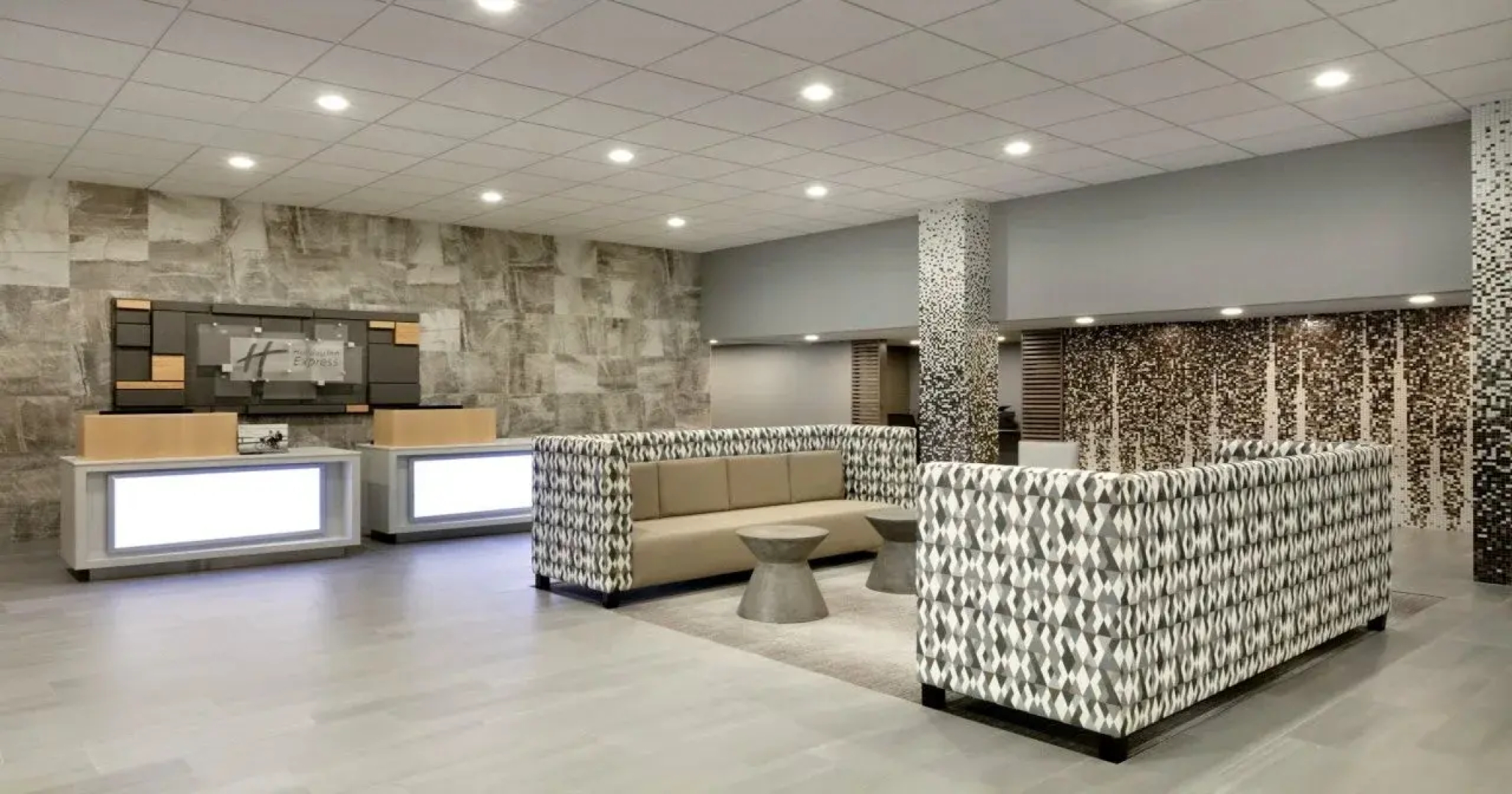 Holiday Inn Express Williamsbrg Busch Gardens Area by IHG