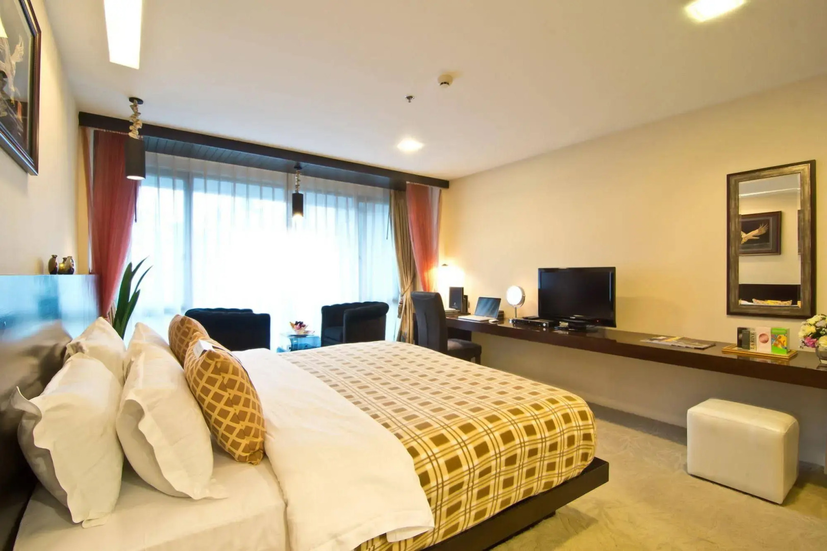Rashmis Plaza Hotel Vientiane