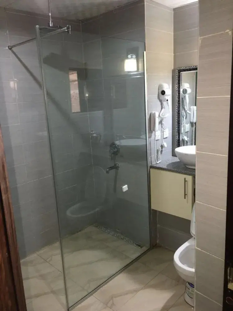 Golphins Suites and Hotels