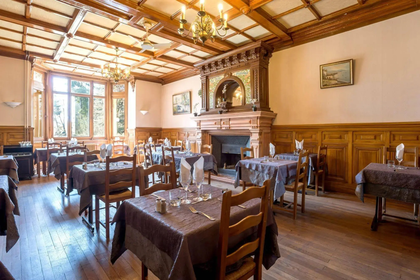 Domaine des Cèdres : Logis Hôtel, Résidence, Gîtes et Insolites