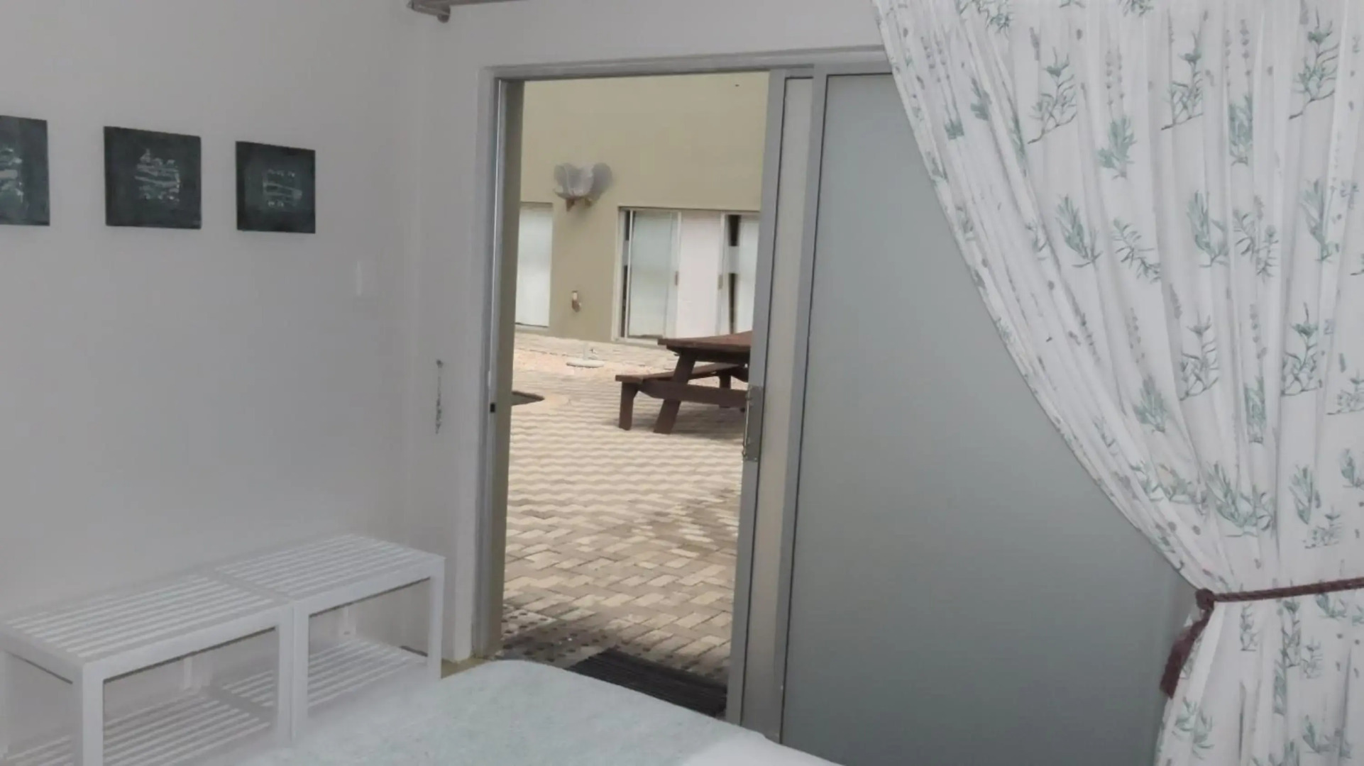 Sunset Lodge & Safaris