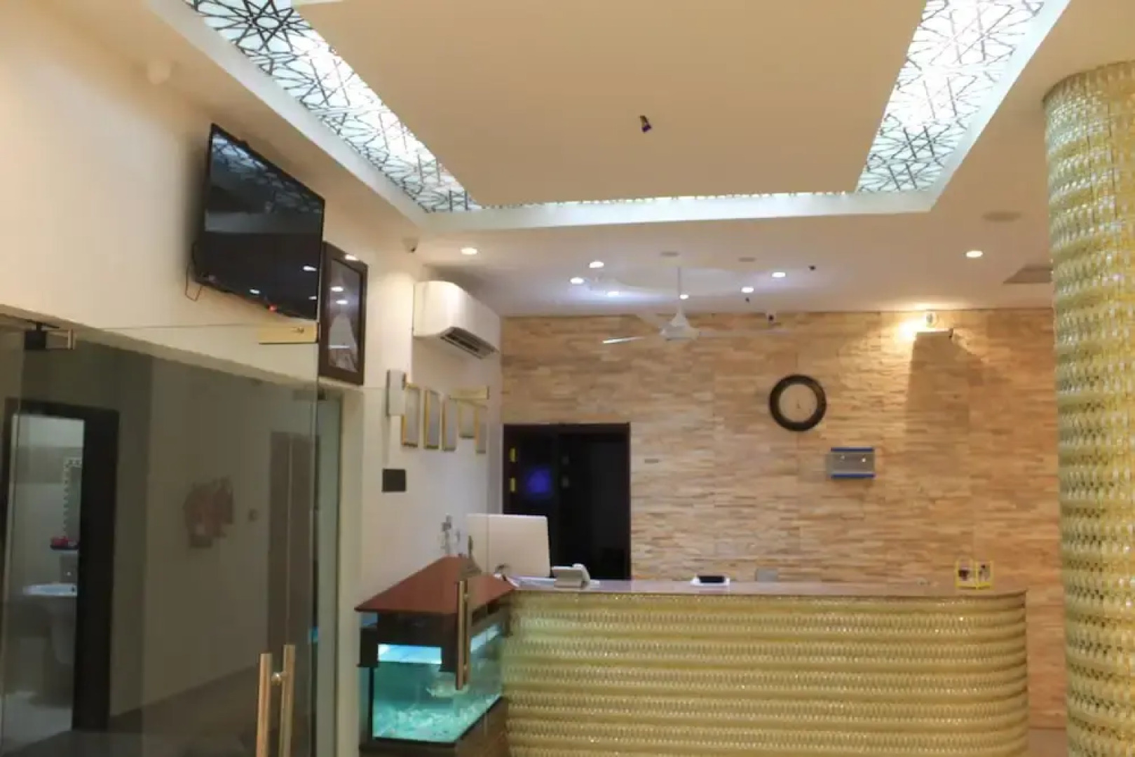 Super OYO 107 Ras Al Hadd Waves Hotel