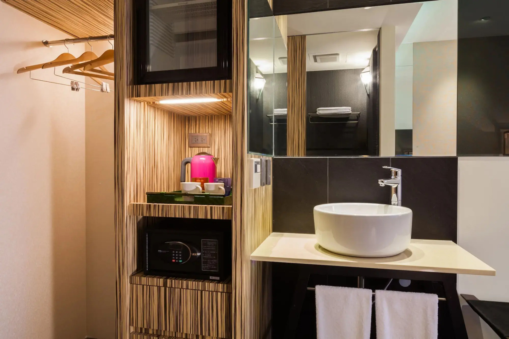 Lacle Hotel - Luzhou Taipei