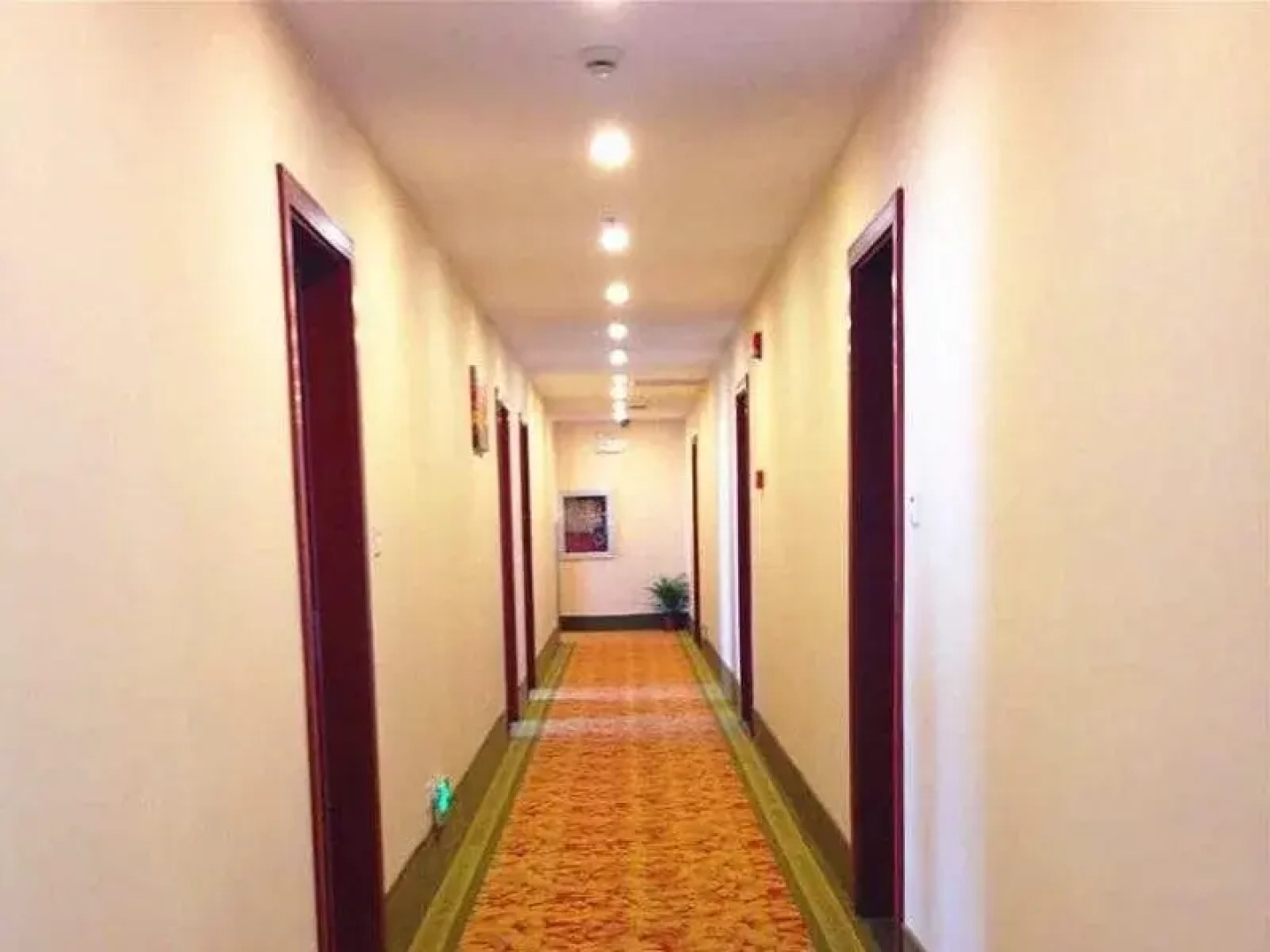 GreenTree Inn Ningbo Dongqianhu Yinxian Mozhi North Road Business Hotel