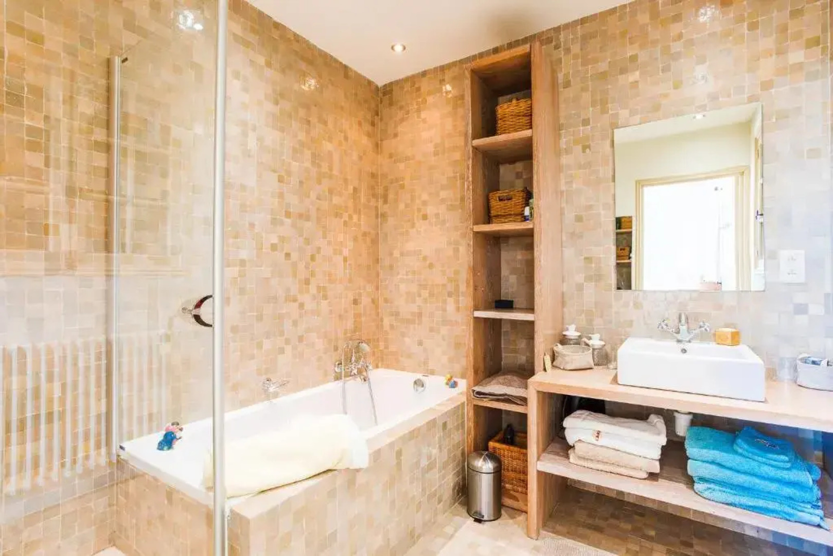 Villa Les Feuillets VI4250 by Riviera Holiday Hom