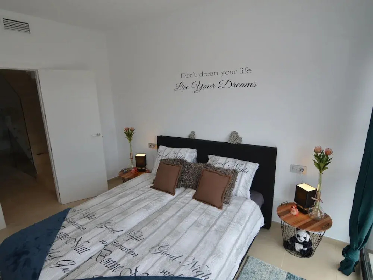 Attractive Holiday Home in San Pedro del Pinetar With Garden