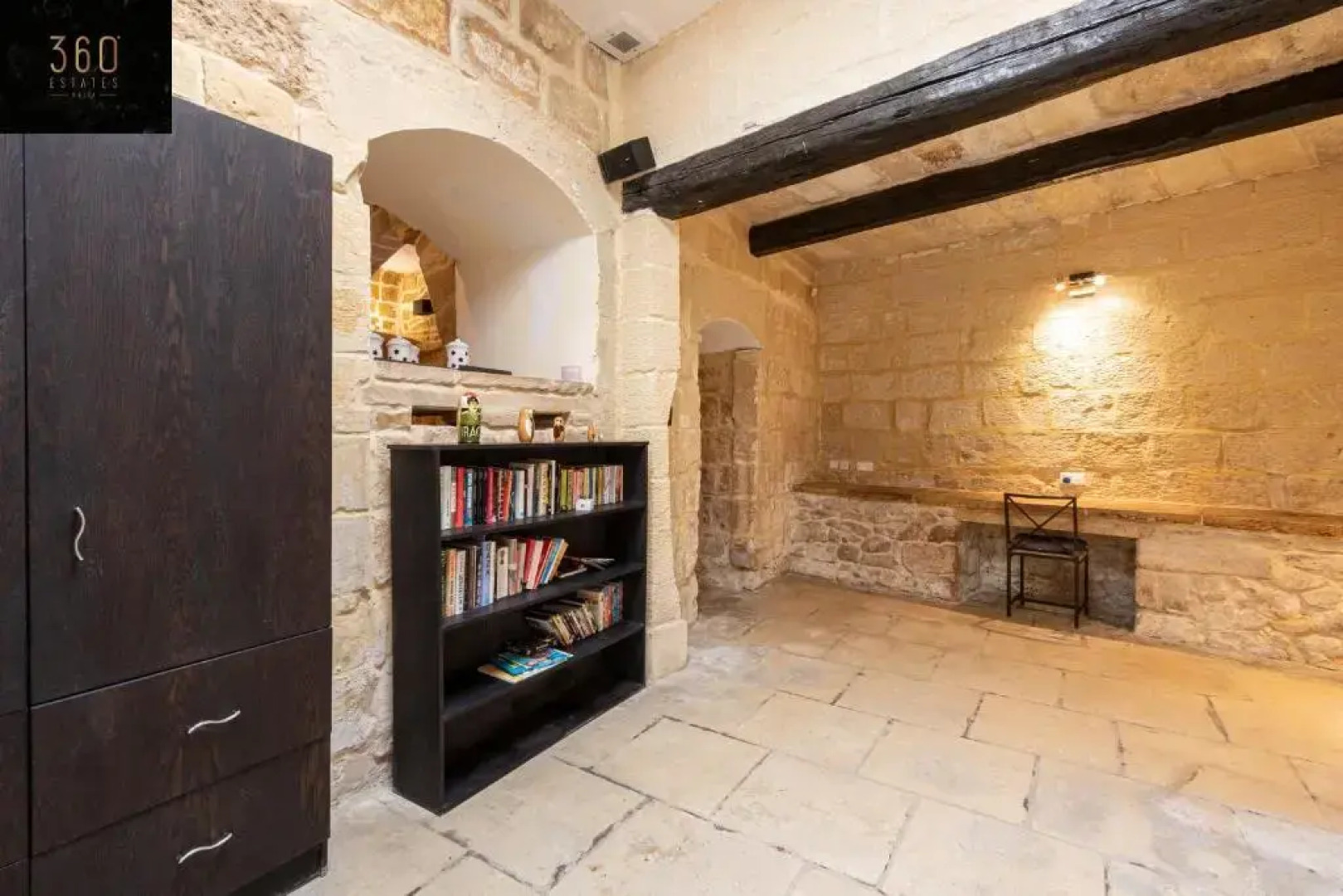 Beautiful, Designer villa with Private pool & BBQ by 360 Estates