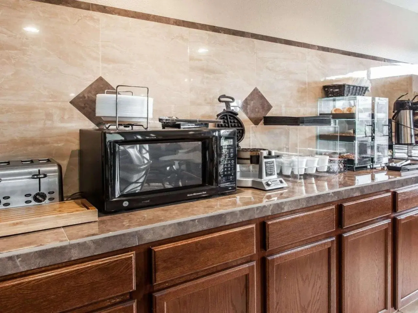 Econo Lodge Ellensburg Near University