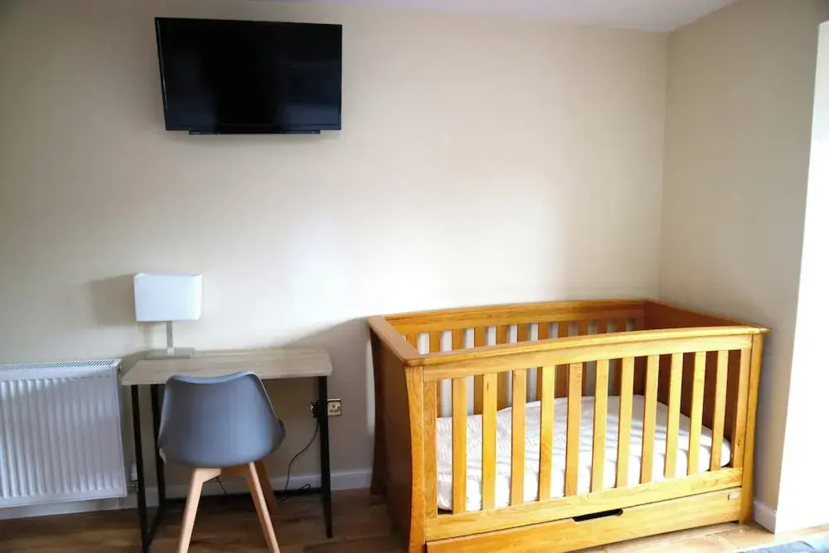 Tranent Bridge House - 6 Bedroom Retreat