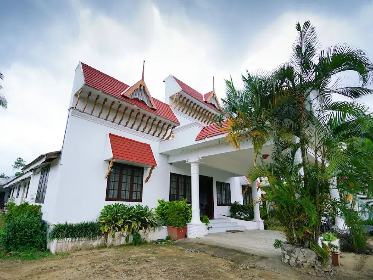 OYO 15510 Chandana Annexe