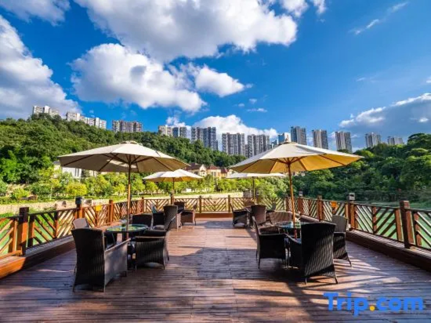 Poly Hot Spring Guiyang Hotel