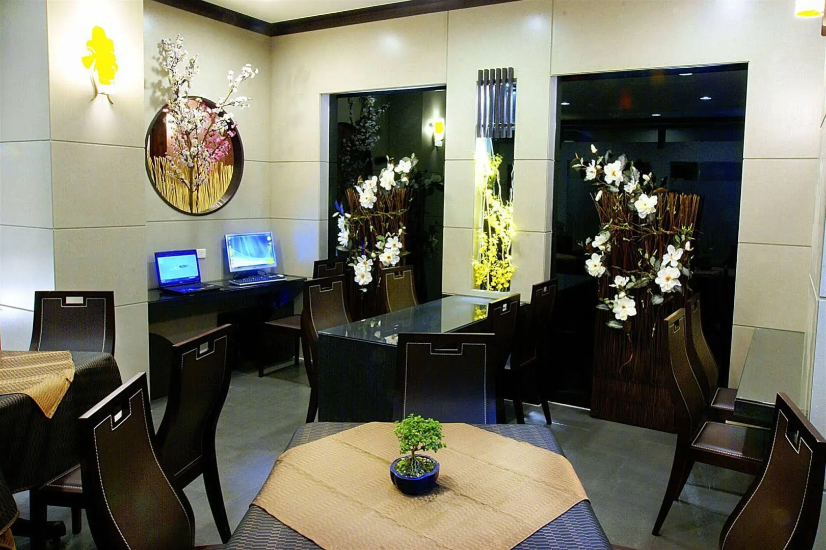 Seed Hotel - Linsen Hall (Quarantine Hotel)