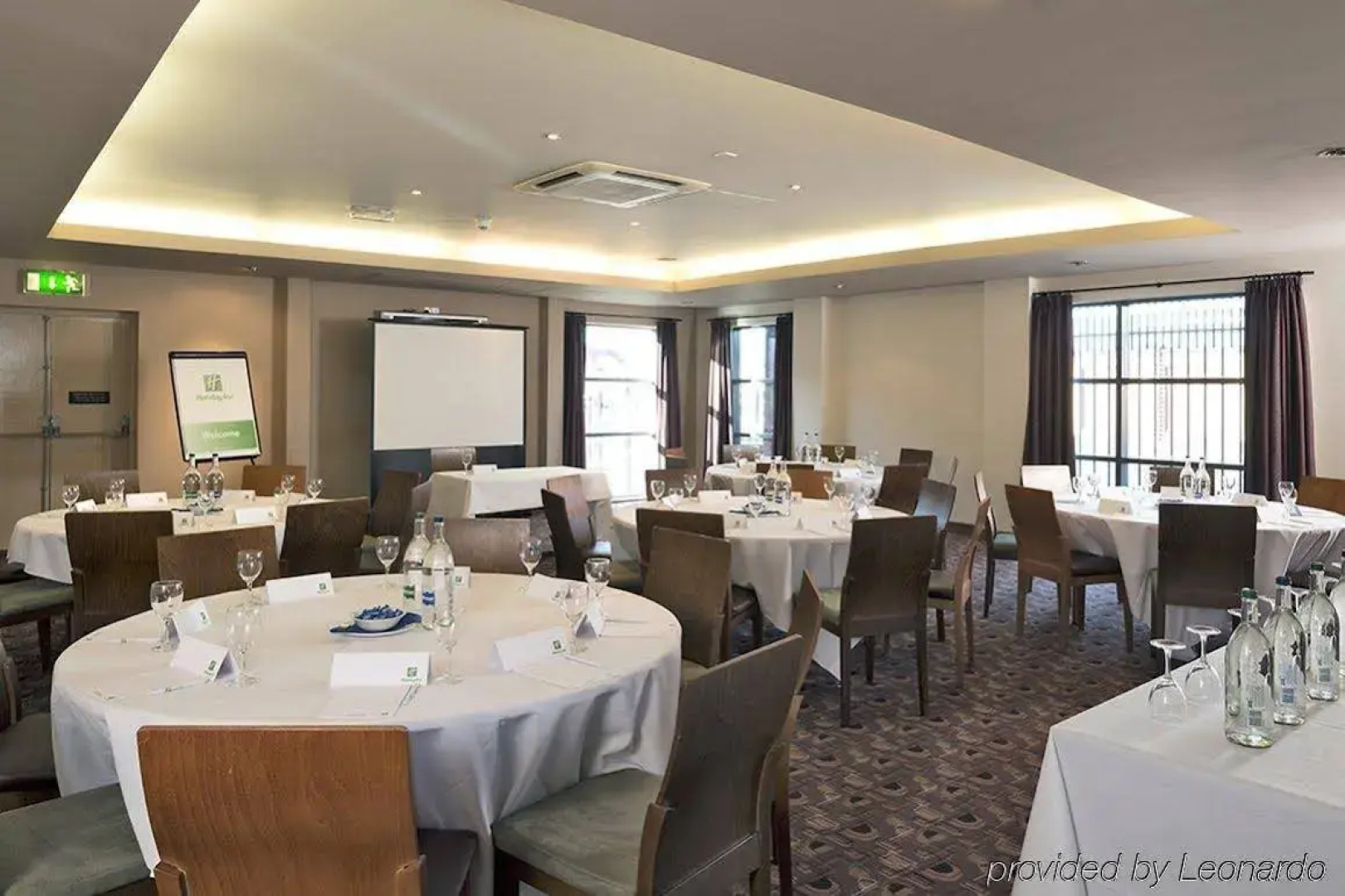 Holiday Inn Manchester-Central Park by IHG