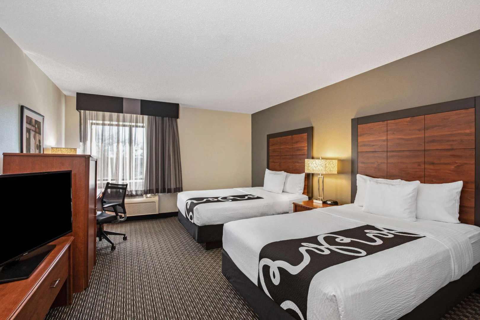La Quinta Inn & Suites by Wyndham N Little Rock-McCain Mall