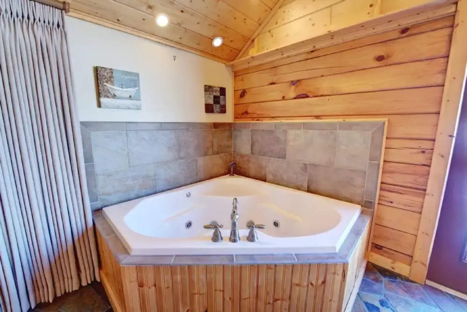 Black Bear Lodge at Scenic Wolf Resort - 3 Br Cabin