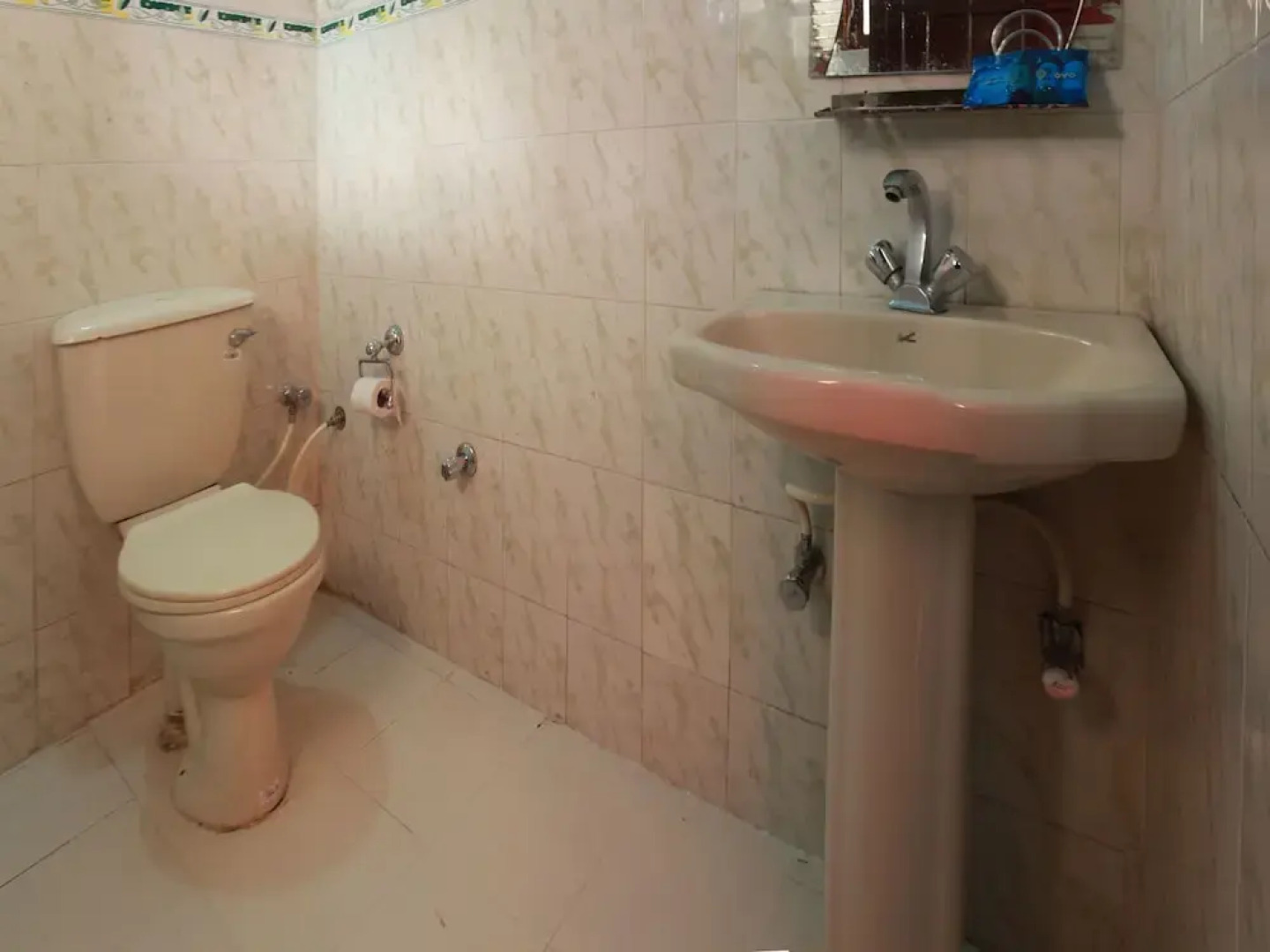 OYO 4629 Hotel Fontana