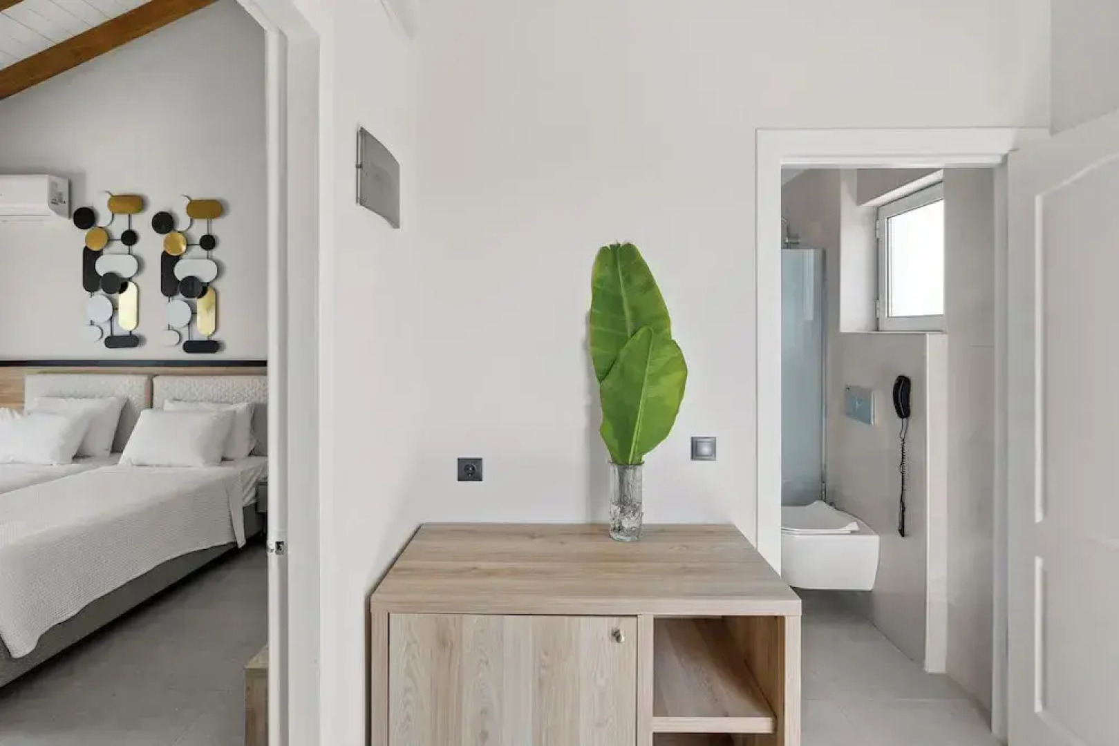 White Olive Marine Aquapark