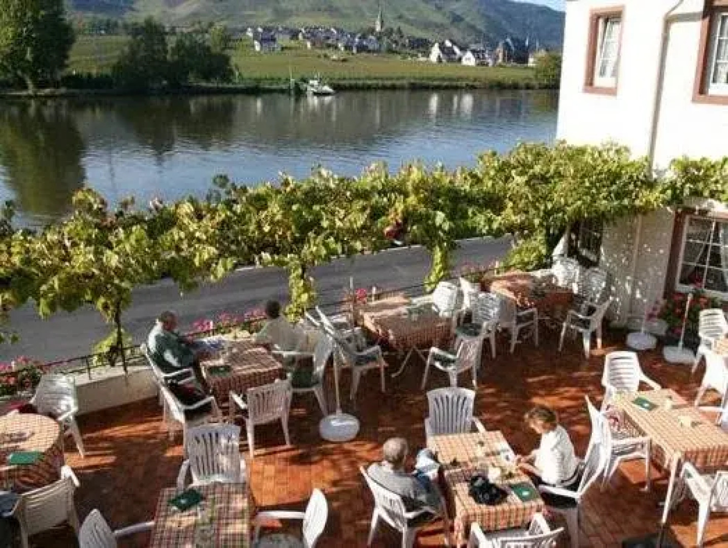 Hotel Haus Burg Metternich