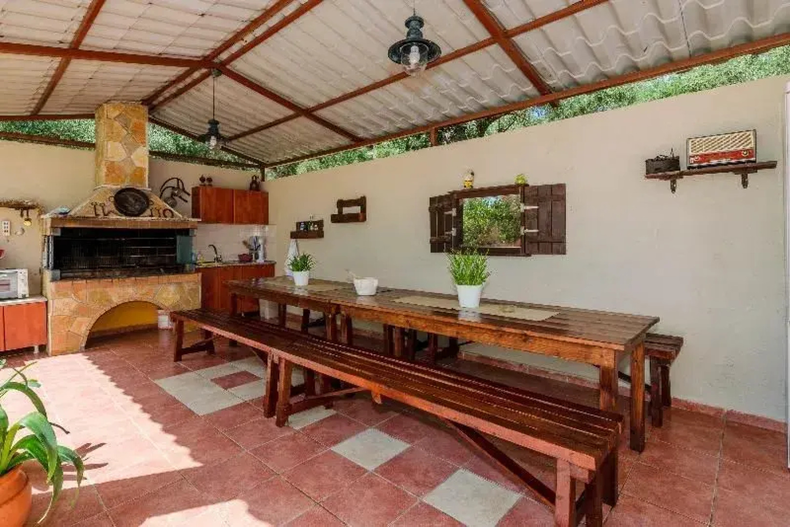 Remezzo Apartments & Studios