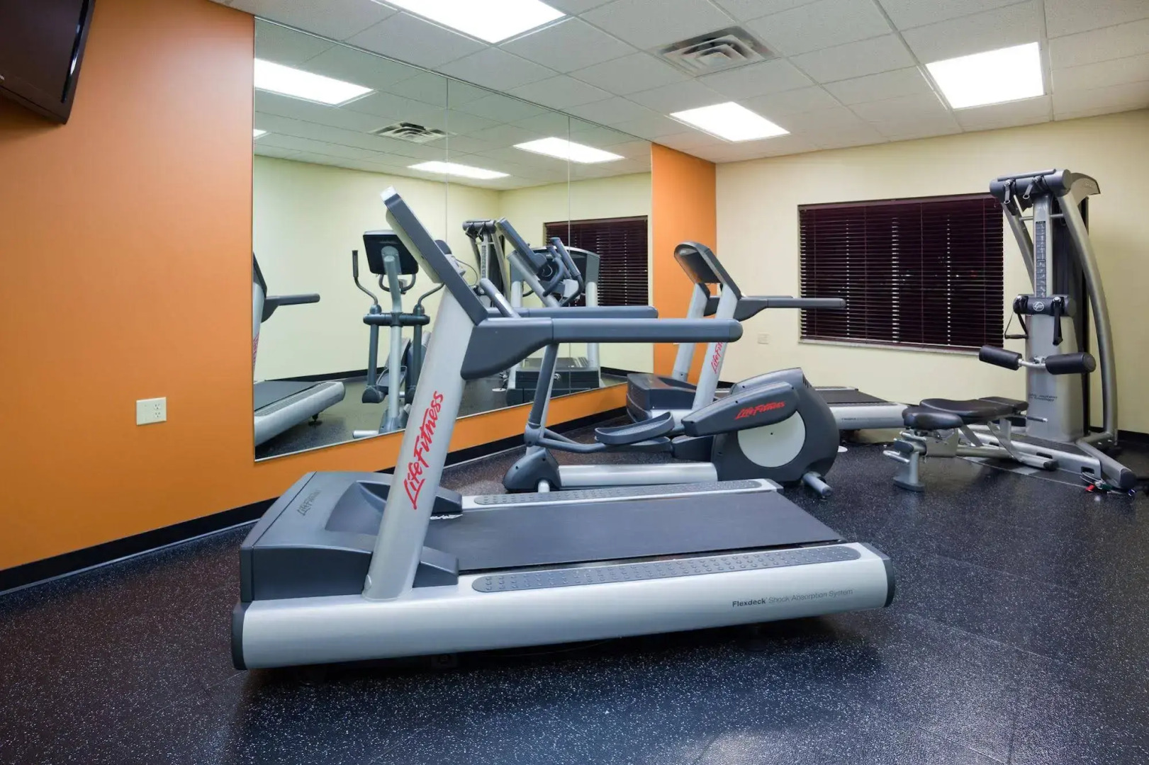 Country Inn & Suites by Radisson, Willmar, MN