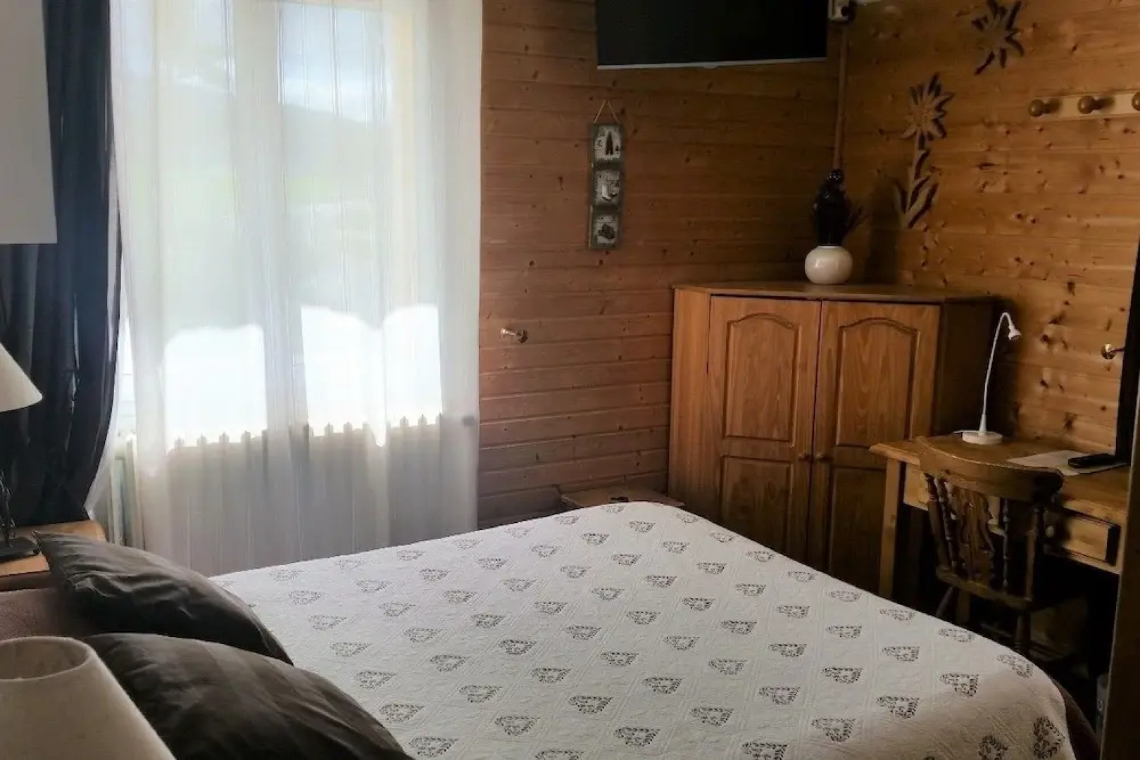 Logis Hôtel Le Gai Pinson