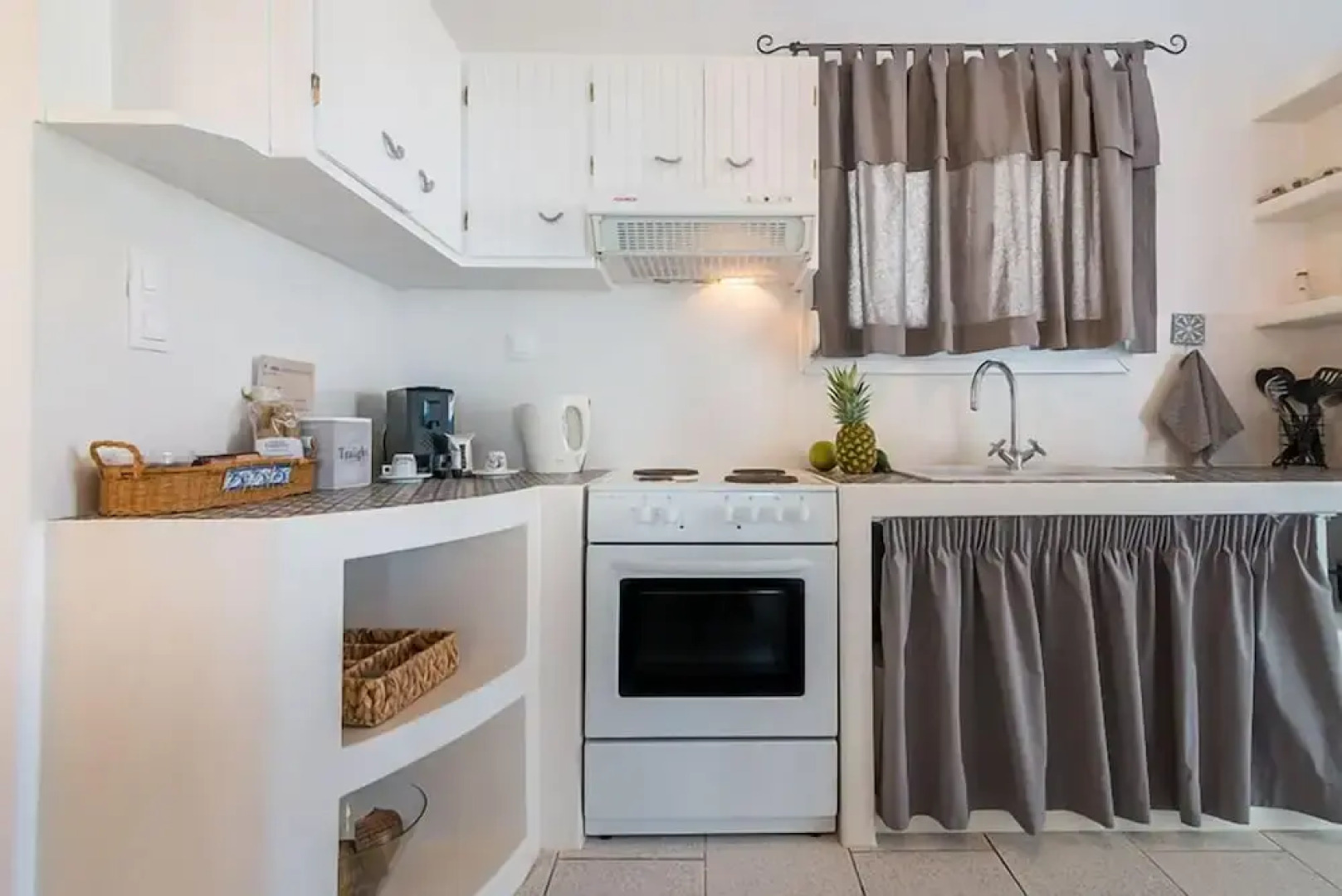 Mandrakia Totally Sea View House