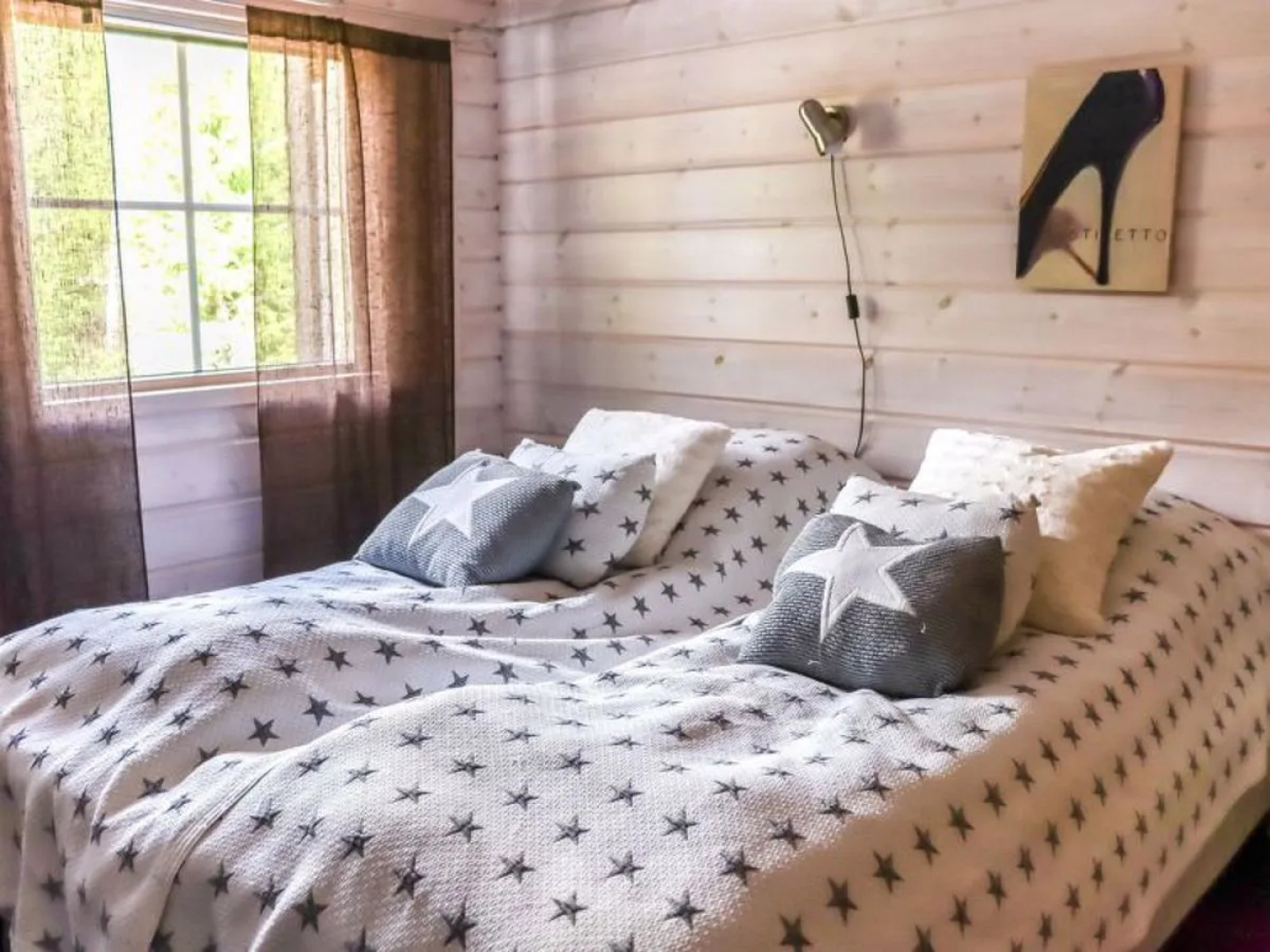 Aurinko-saaga 5 paritalo