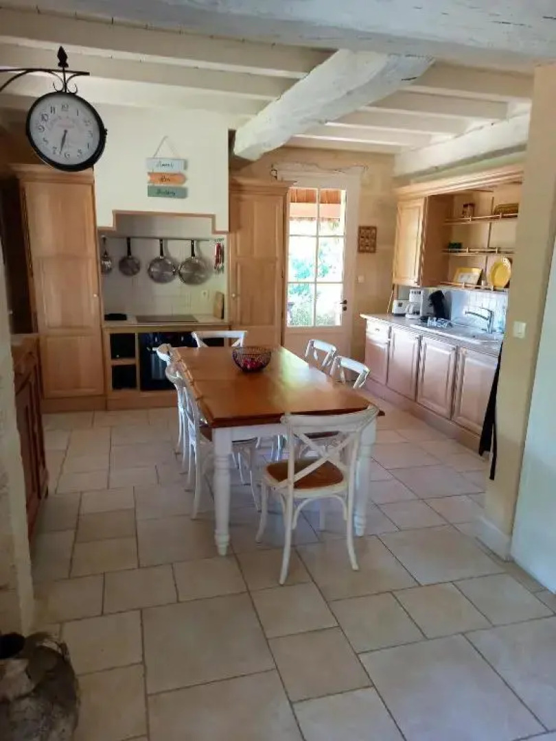 Maison de 2 chambres avec jacuzzi jardin clos et wifi a Saint Ciers de Canesse