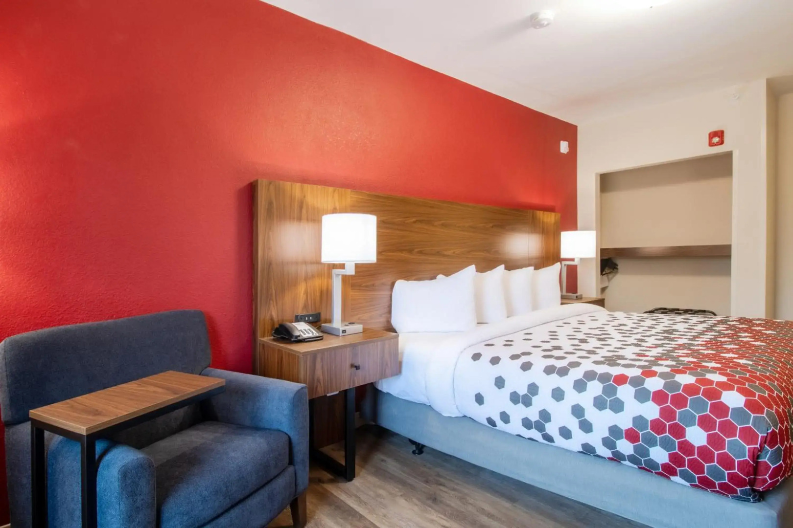 Econo Lodge Inn & Suites Foley - North Gulf Shores