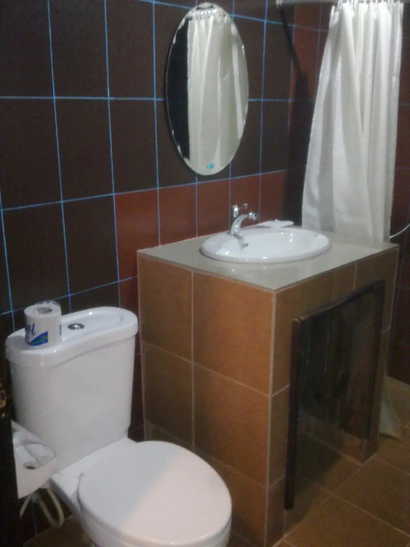 Huaysay Riverside Hotel