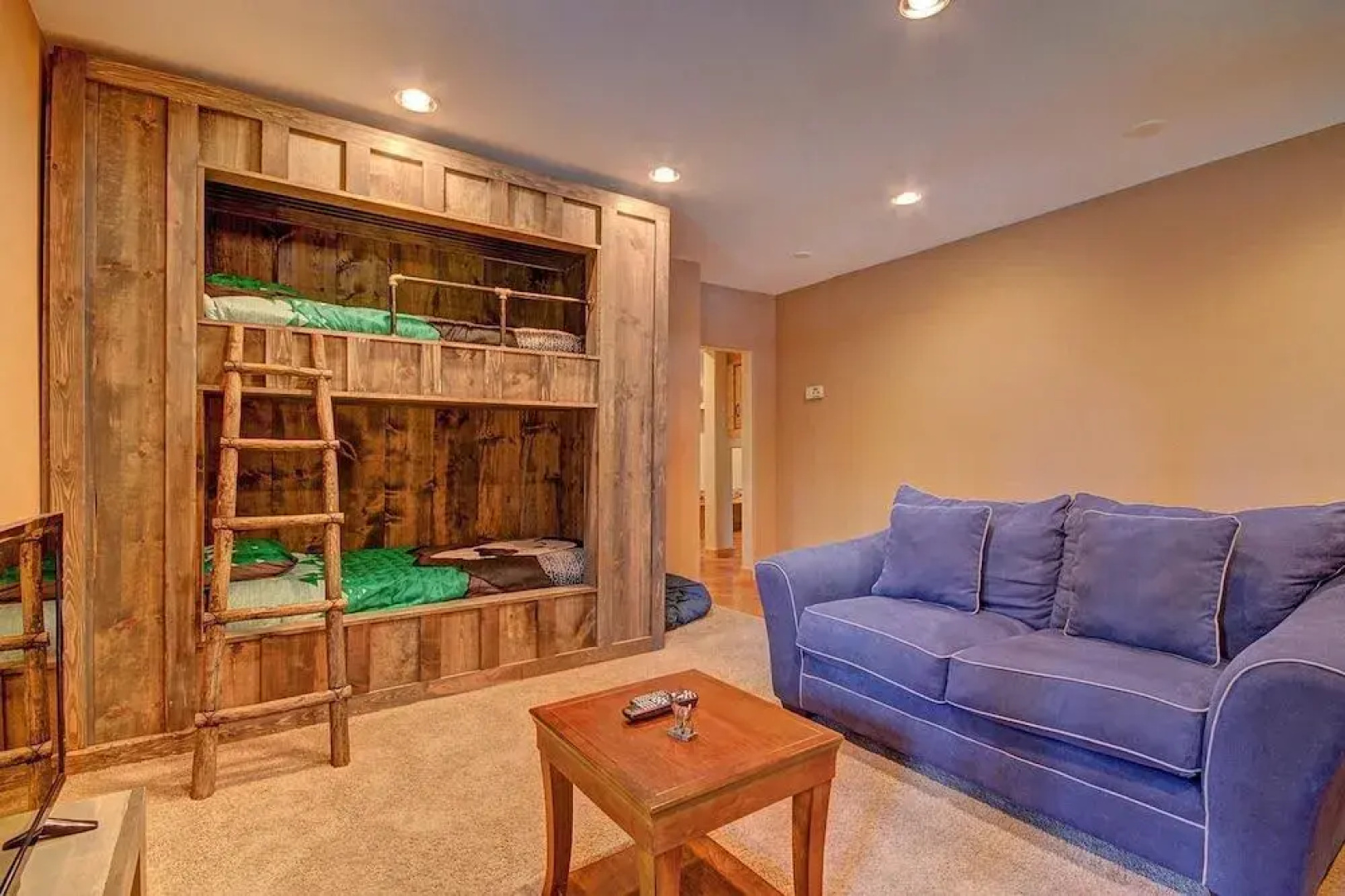 Timber Ridge Lodge by RedAwning