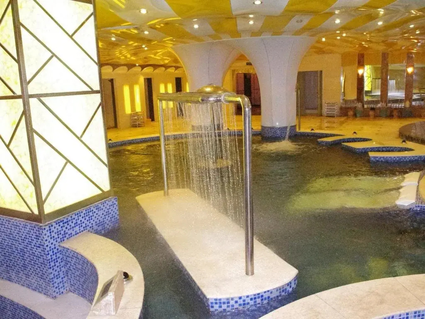 Nanshahai Ecological Hotel