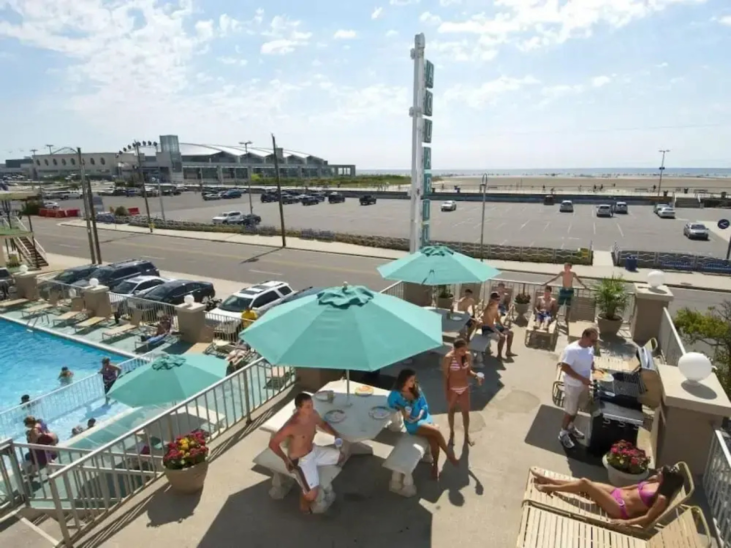 Aquarius Oceanfront Inn