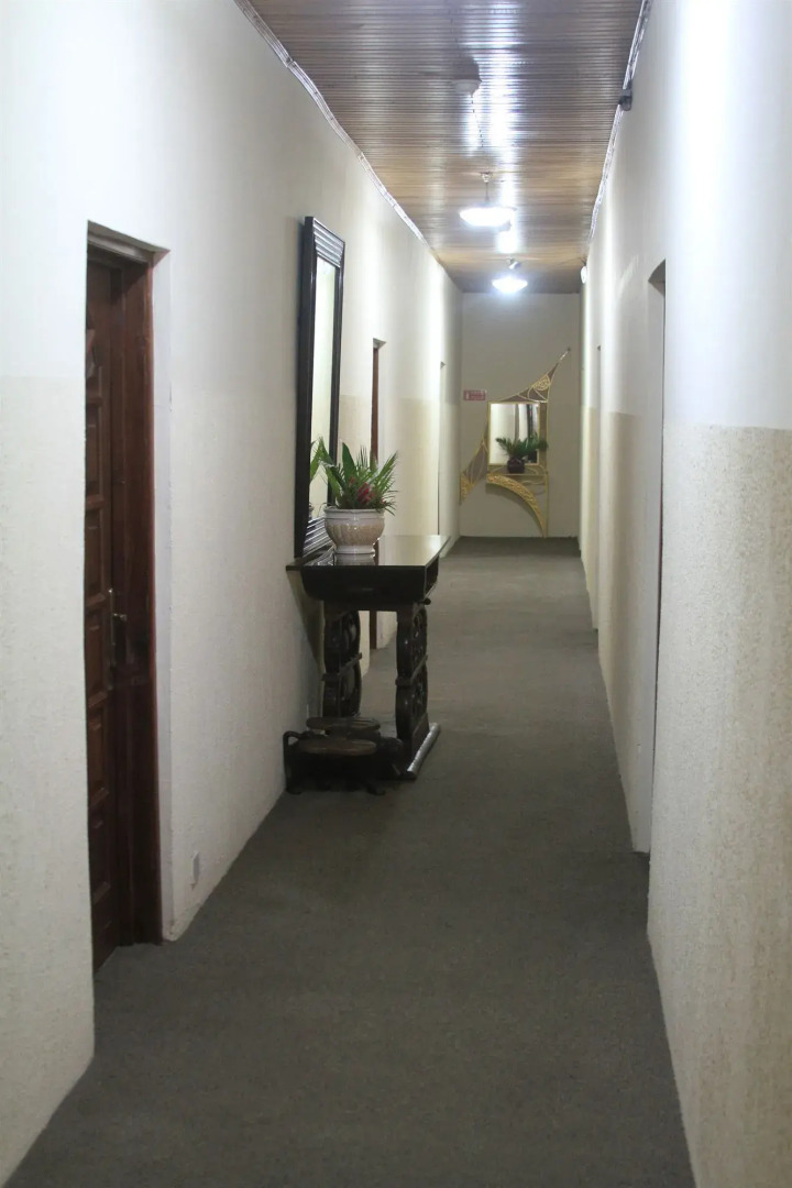 Coconut Grove Regency Hotel