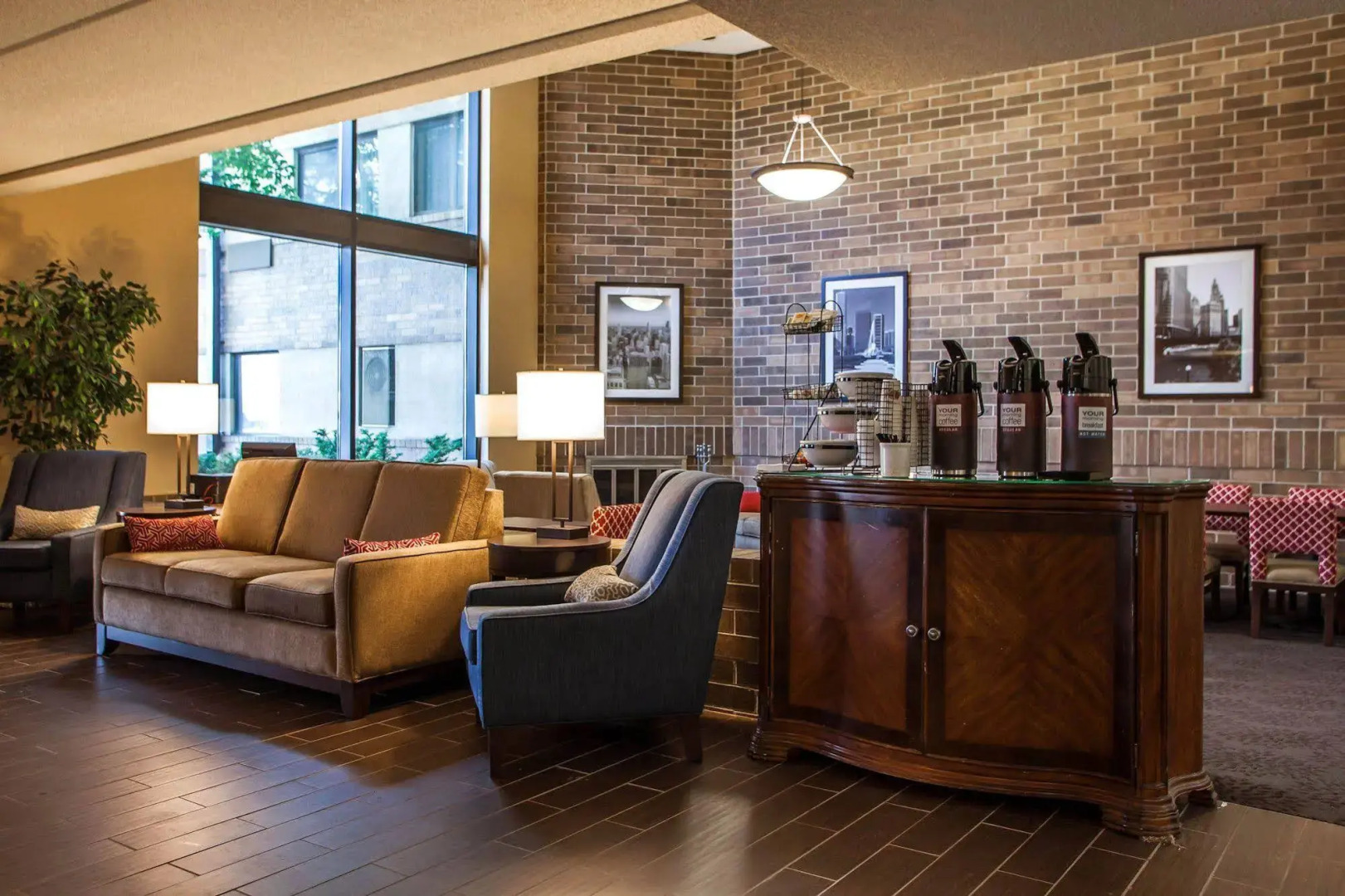 Suburban Studios Arlington Heights – Elk Grove