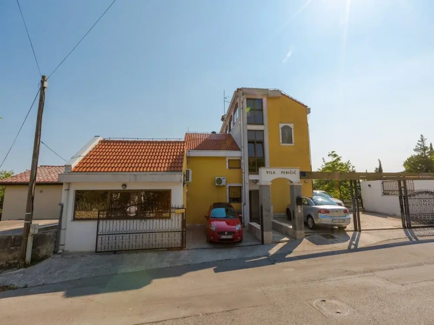 Apartment Pericic Zuti