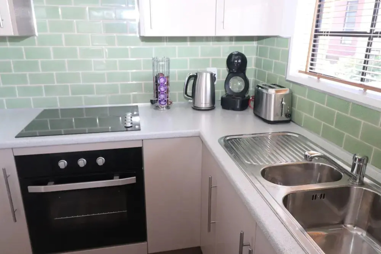 Sunny Unit on Grey Street