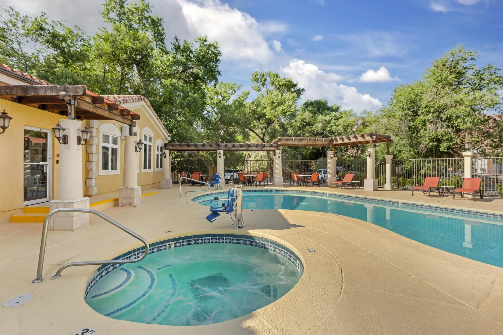 Best Western Plus Greenwell Inn