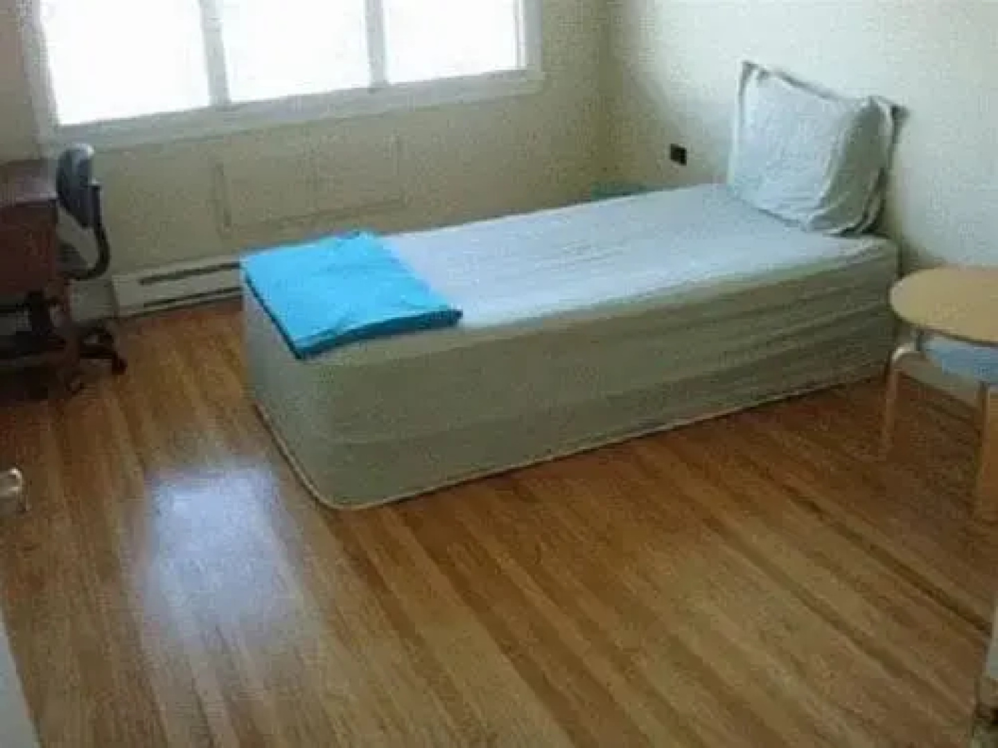 Vancouver Backpacker House