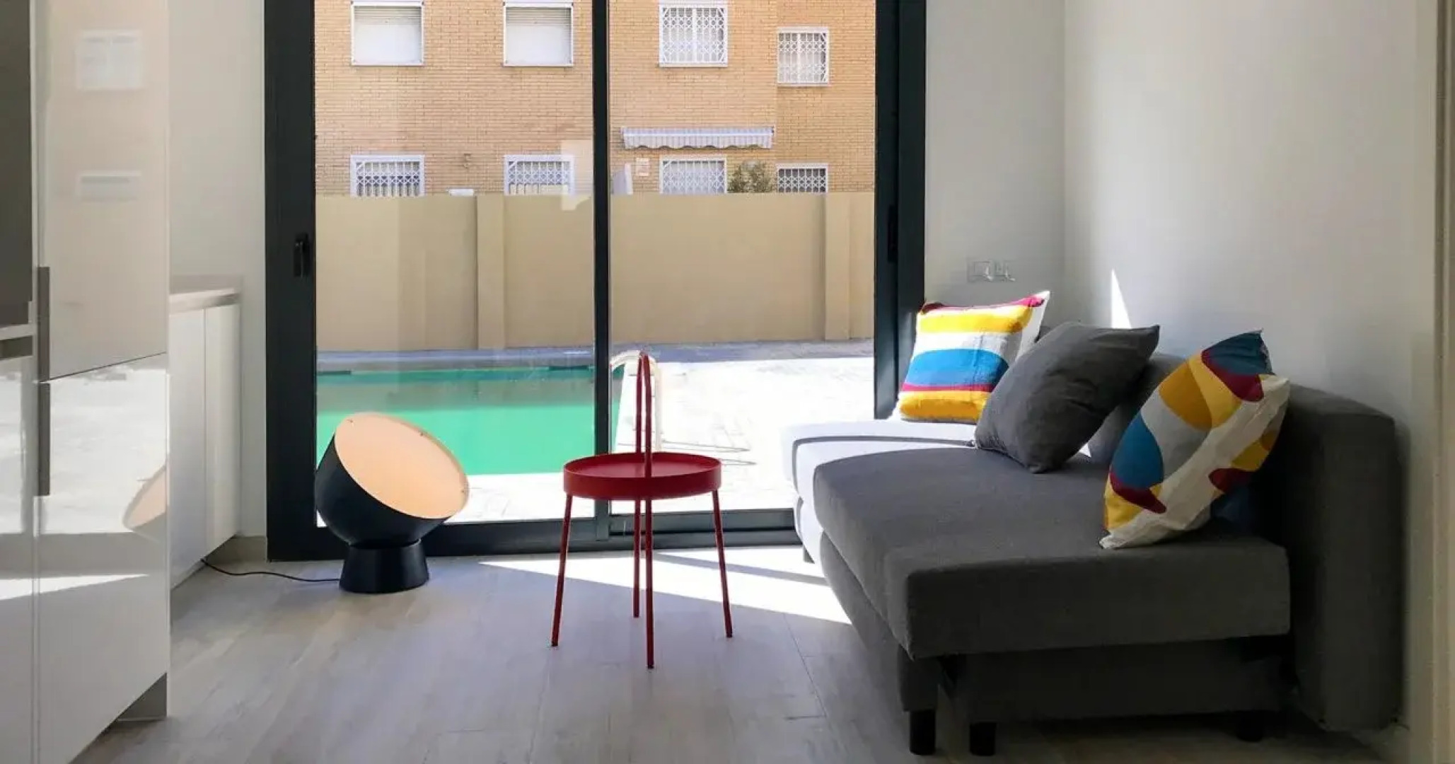 Ginosi Eccentric Apartel