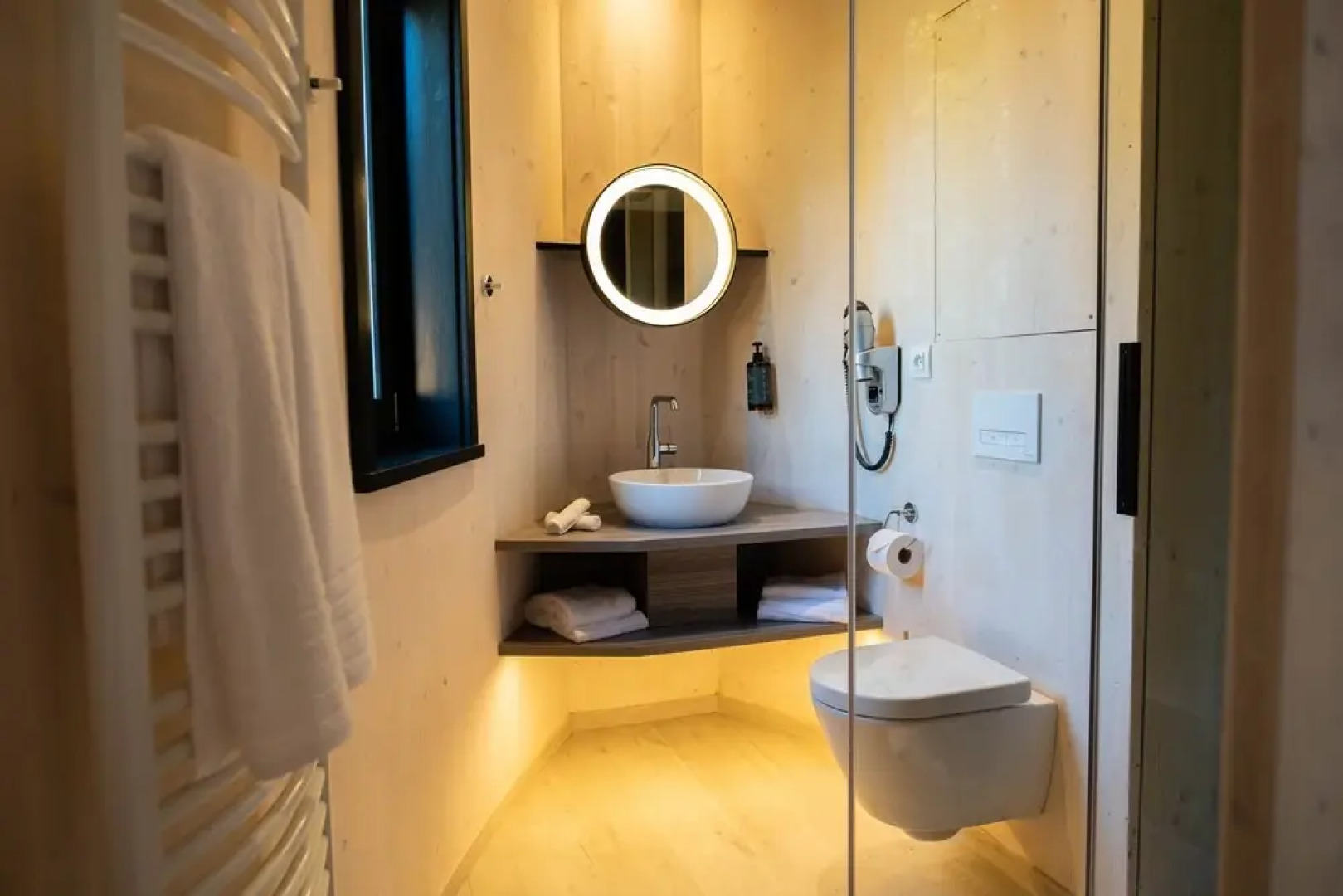 Lodge Loft Eco Luxe in the Heart of Nature for 2 People by the Lake 9