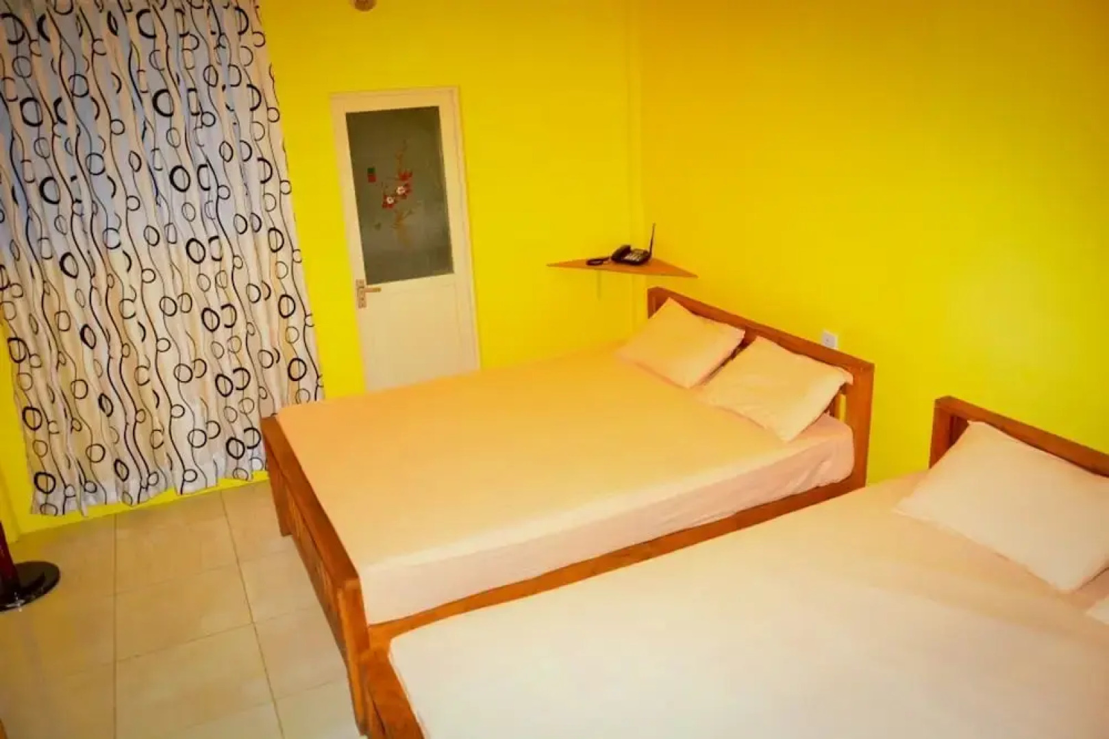 The Senaro Holiday Inn